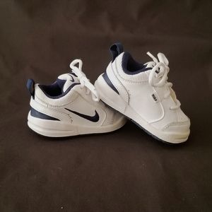 Nike Boy's size 3 Blue White Swoosh Sneakers Shoes